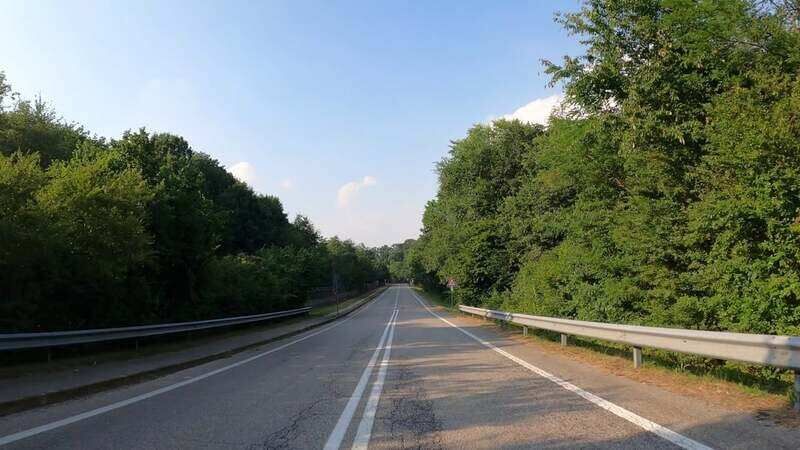 <p>Ayrıca bazı yollarda yürütülen çalışmalar nedeniyle vatandaşların dikkatli olması gerektiği ifade edilirken çalışma olan yollar şöyle yer aldı;</p>
<p>Ankara Çevre Otoyolu</p>
<p>Konya-Karaman-Ereğli Çevre Yolu</p>
<p>Akhisar-Manisa Yolu</p>
<p>Antakya-Kilis Devlet Yolu</p>
<p>Kayseri-Niğde Yolu</p>
<p>Tokat-Niksar Yolu</p>