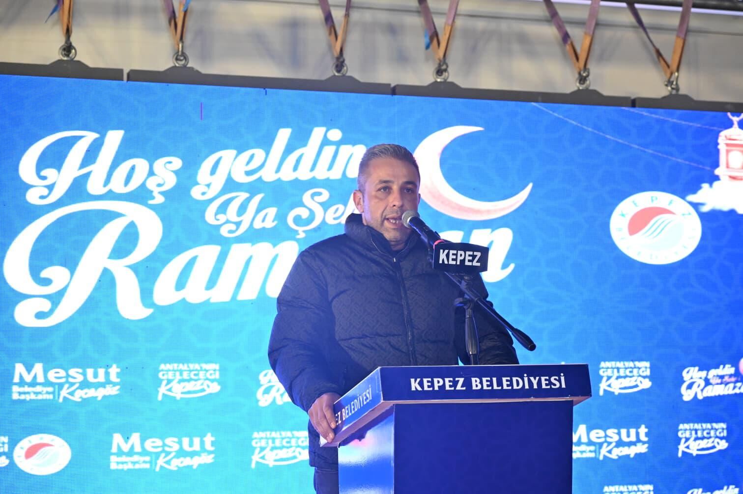 Ramazan Coskusu Kepezin Iftar Sofralarinda 3