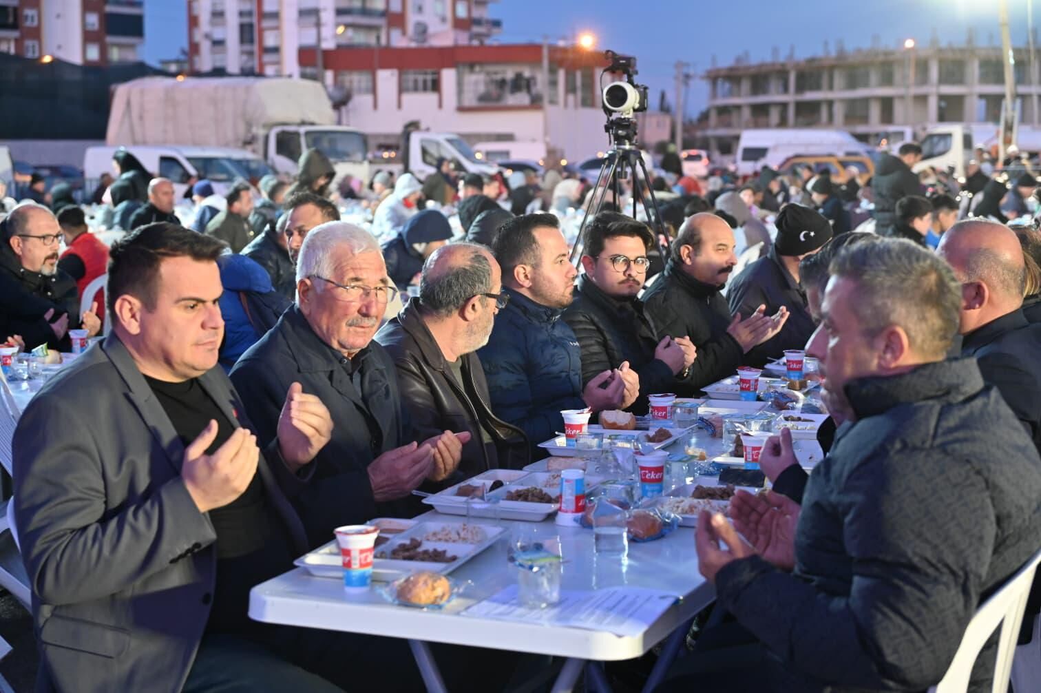 Ramazan Coskusu Kepezin Iftar Sofralarinda 4