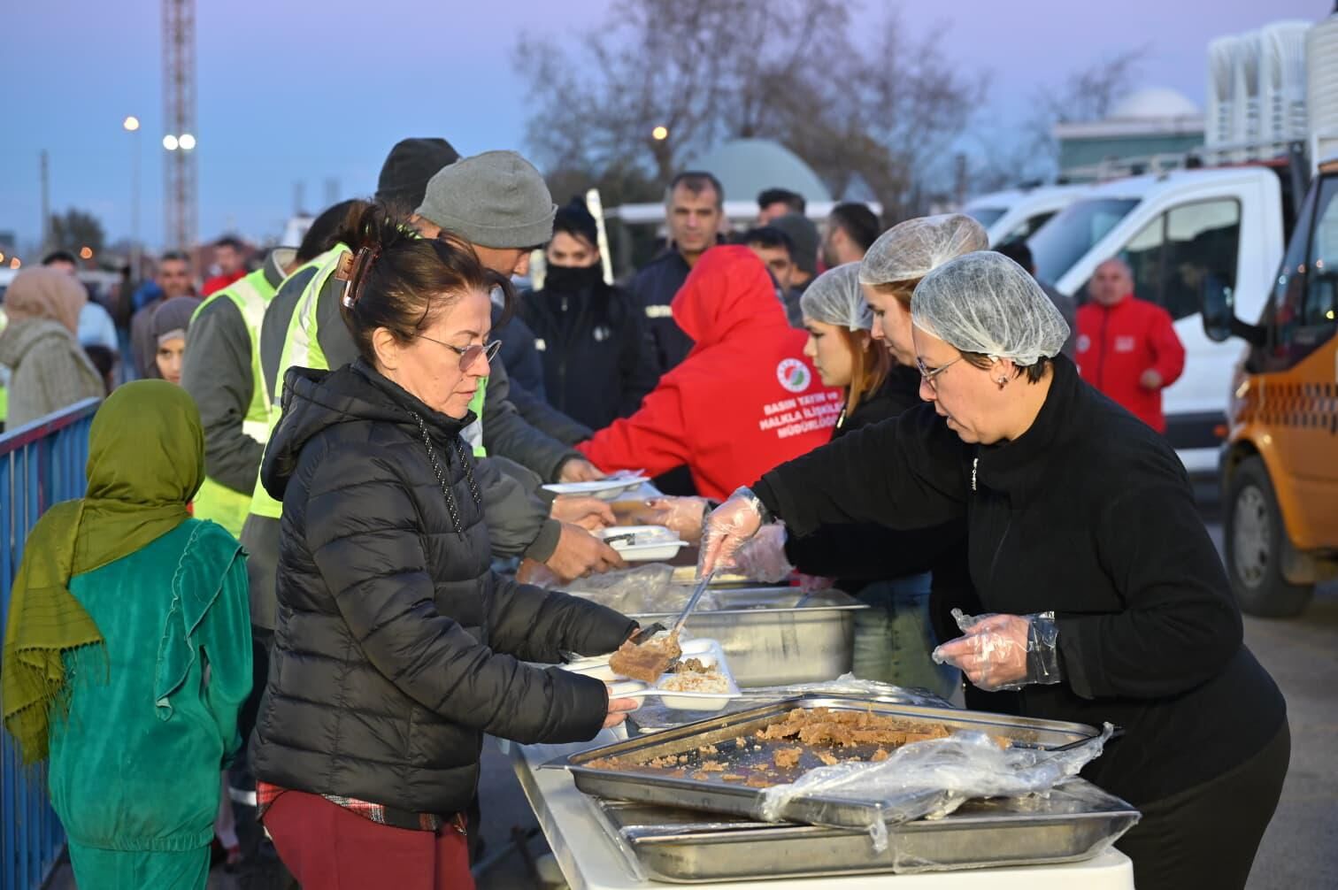 Ramazan Coskusu Kepezin Iftar Sofralarinda 7