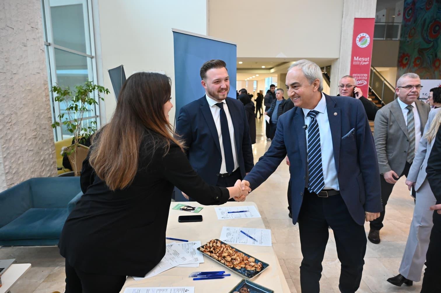 Kepezde Is Arayanlarla Isverenler Ayni Catida Bulustu 5