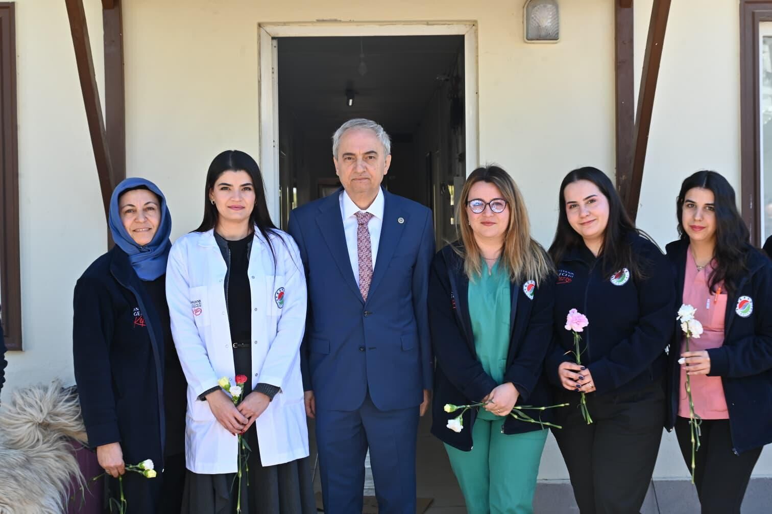 Kocagoz, 8 Martta Personellerini Unutmadi 8