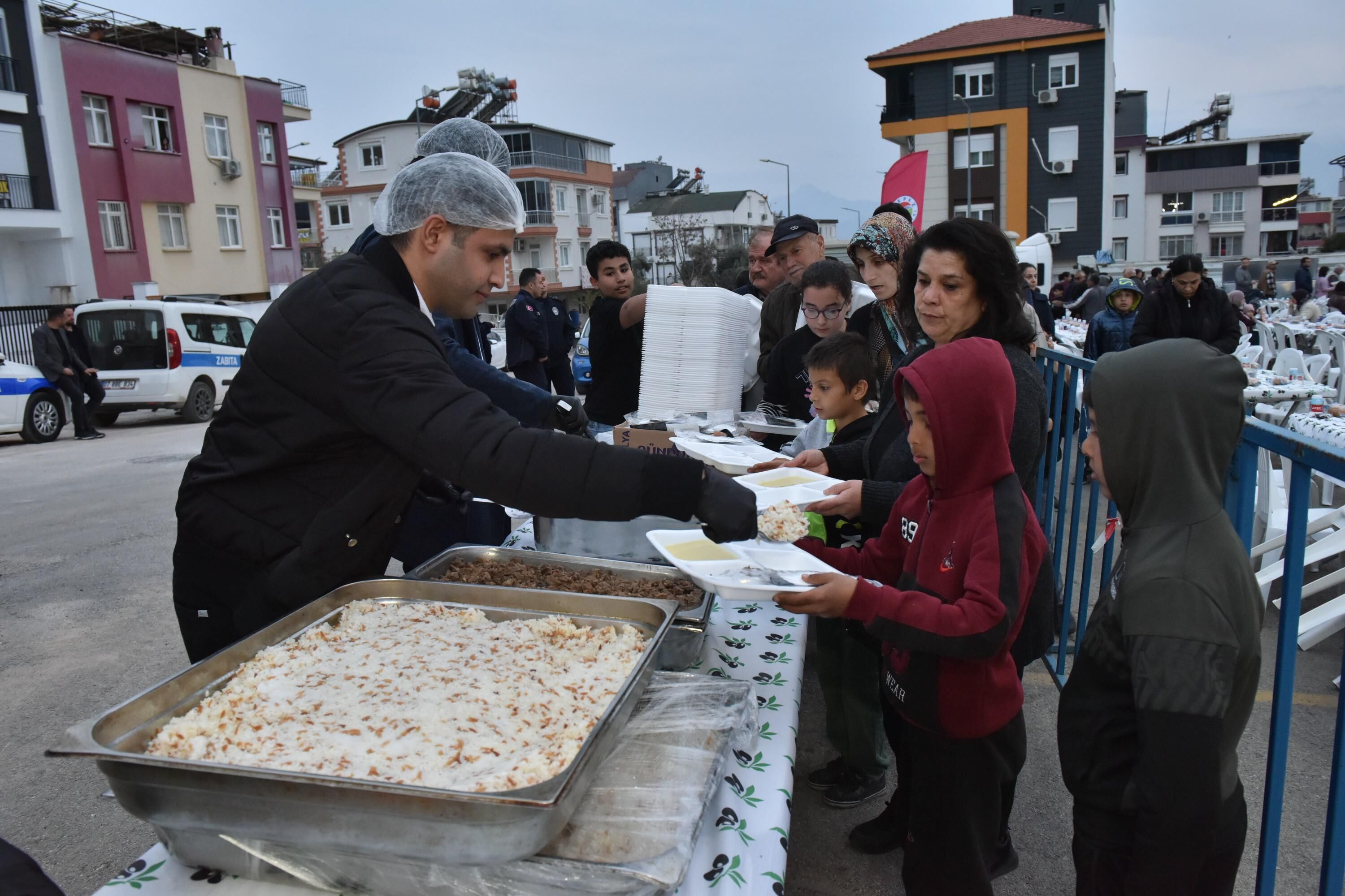 Ramazanin Bereketi Esentepe Mahallesinde Paylasildi 2