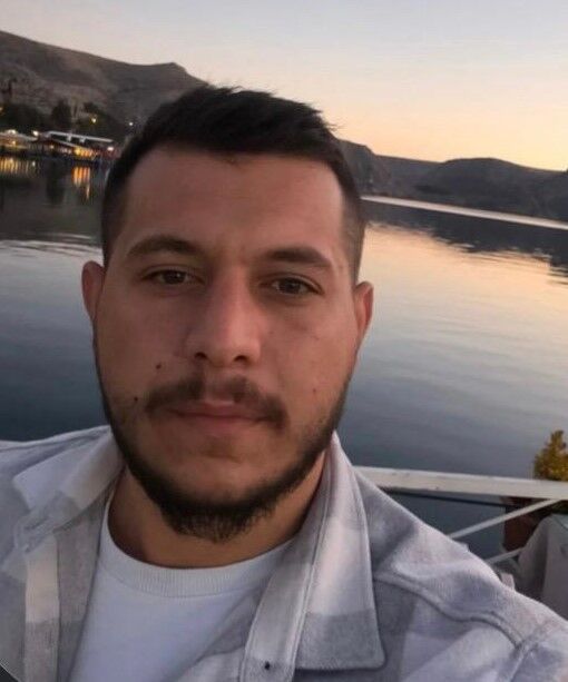 Evinde Ölü Bulundu