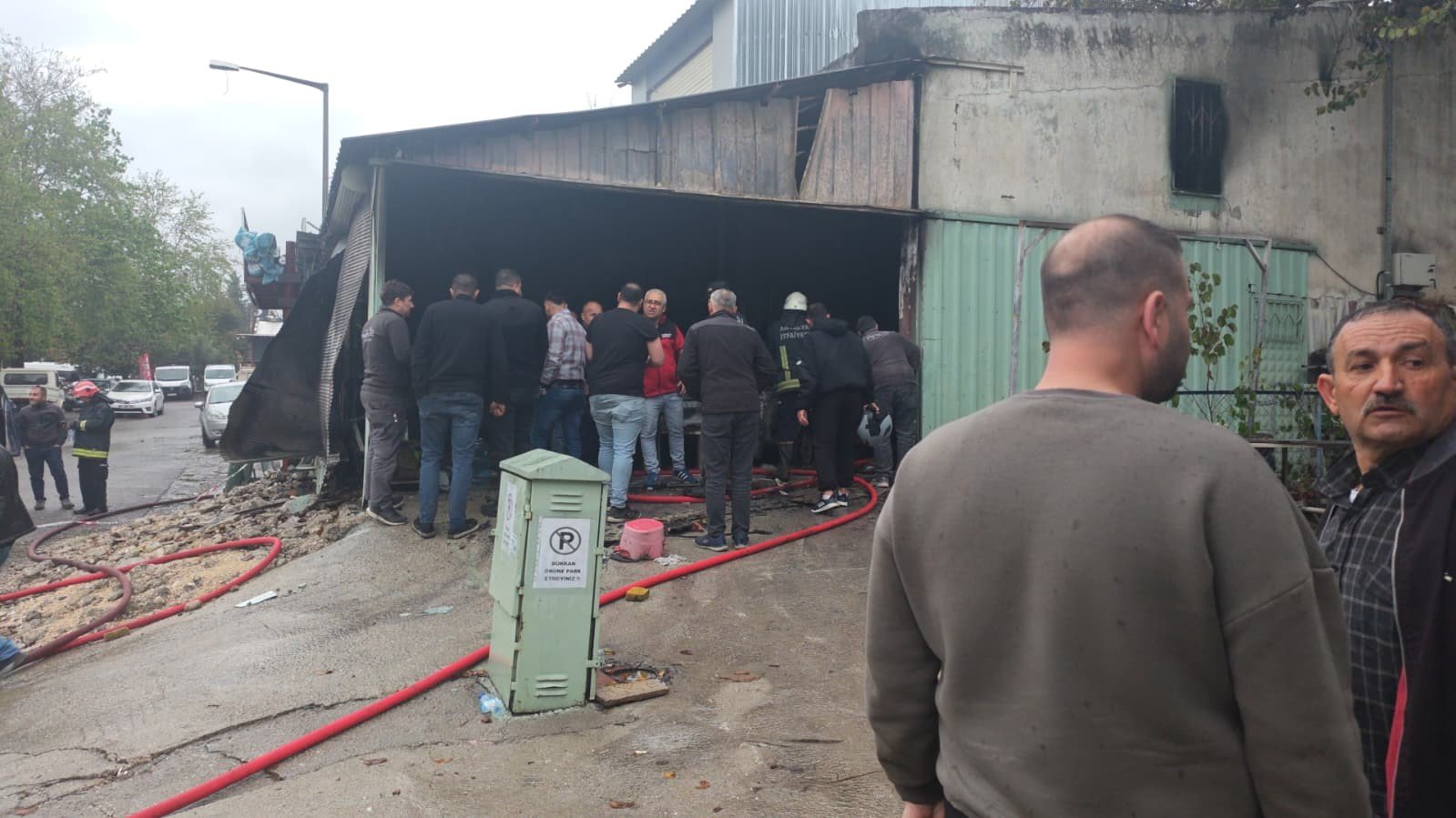 Antalya'da Atölyede Çıkan Yangın Kontrol Altına Alındı2