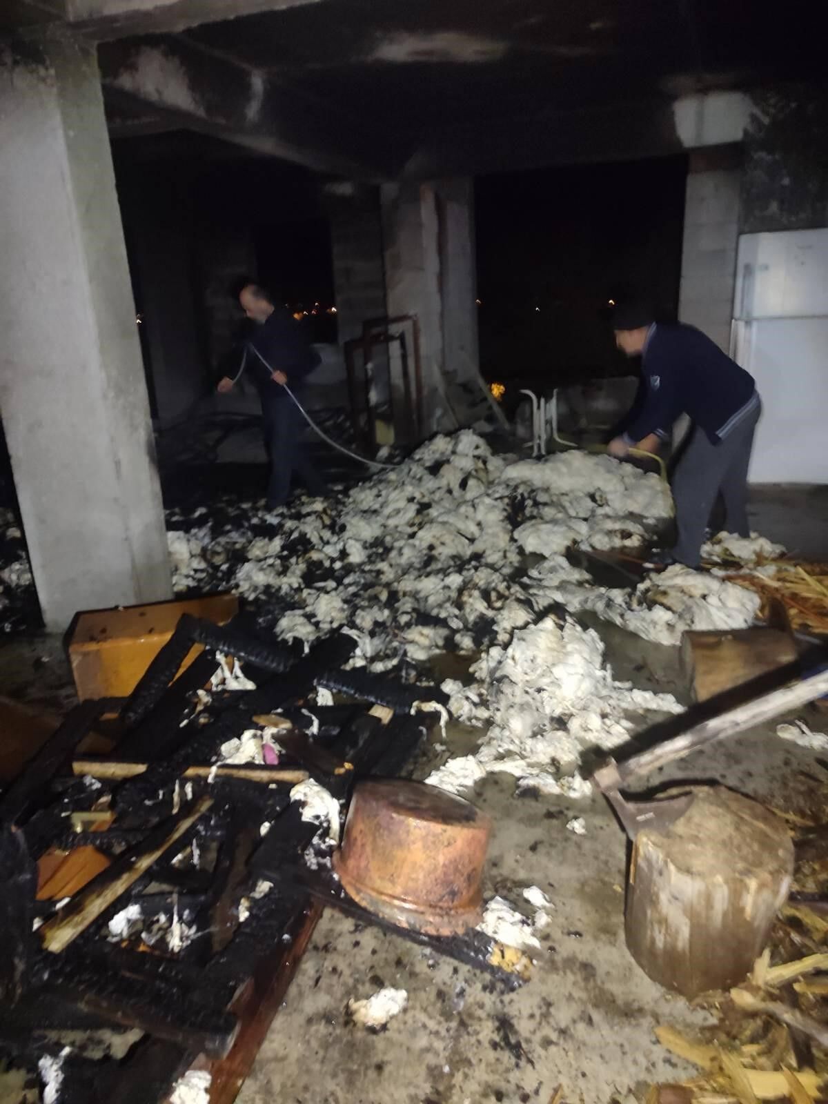 Antalya'da Depo Yangını Korkuttu!3