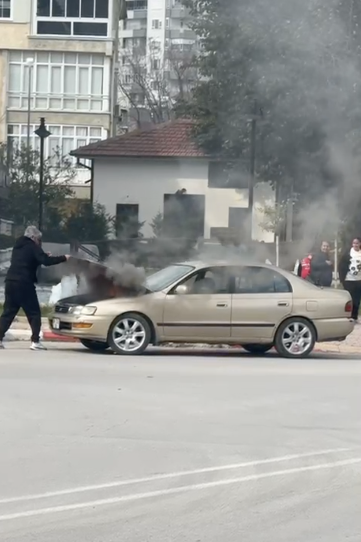 Fener Mahallesi Arac Yangini2