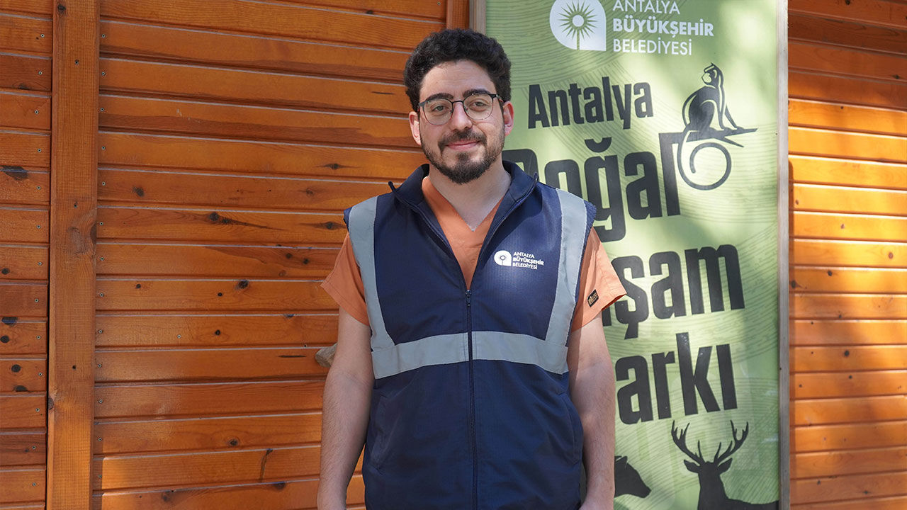 Hayvanat Bahcesinde Yavru Sevinci2