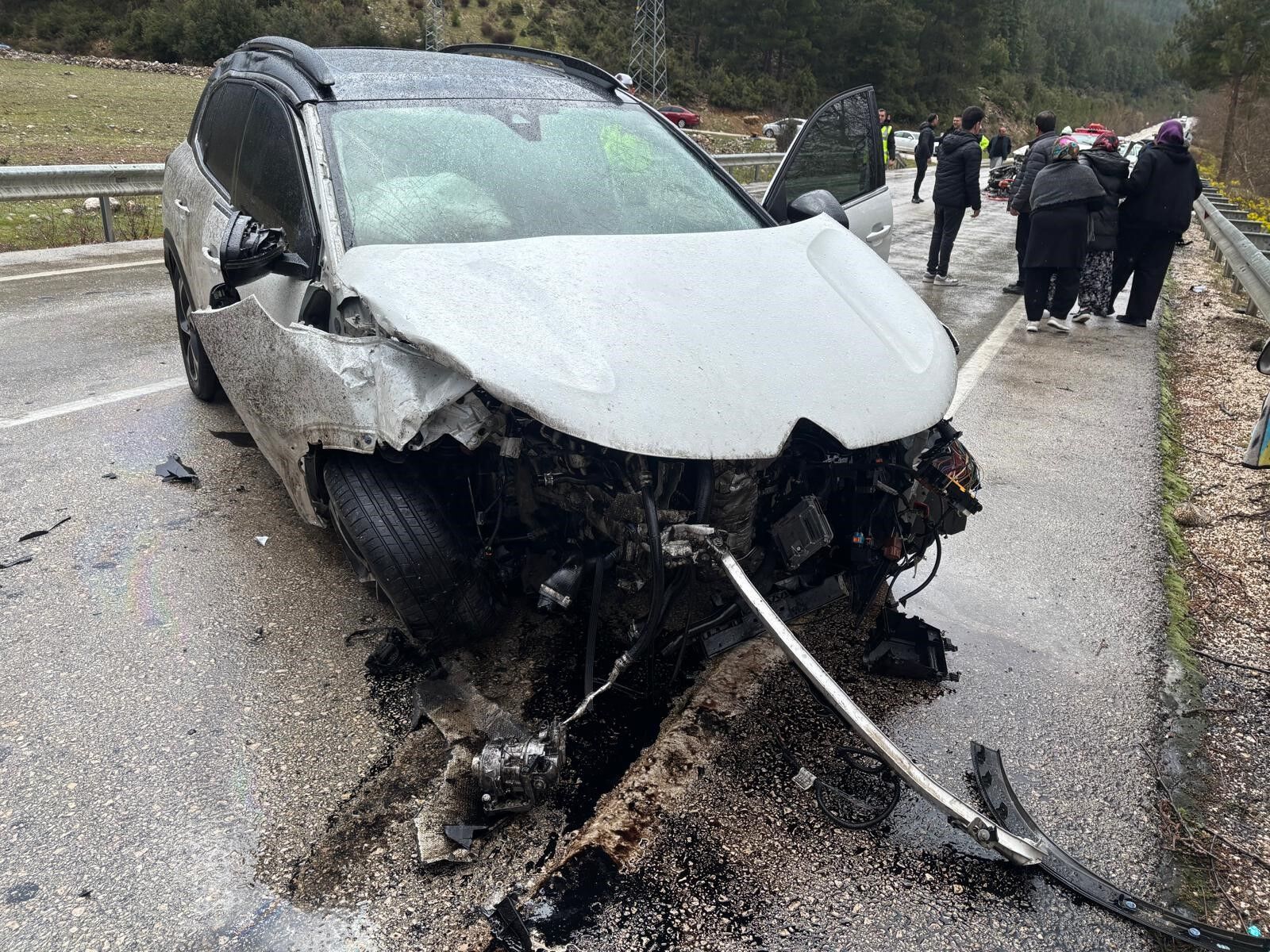 Isparta Antalya Yolu Feci Kaza