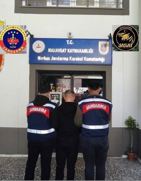 Jandarma 15 Günde 973 Aranan Şüpheliyi Yakaladı1
