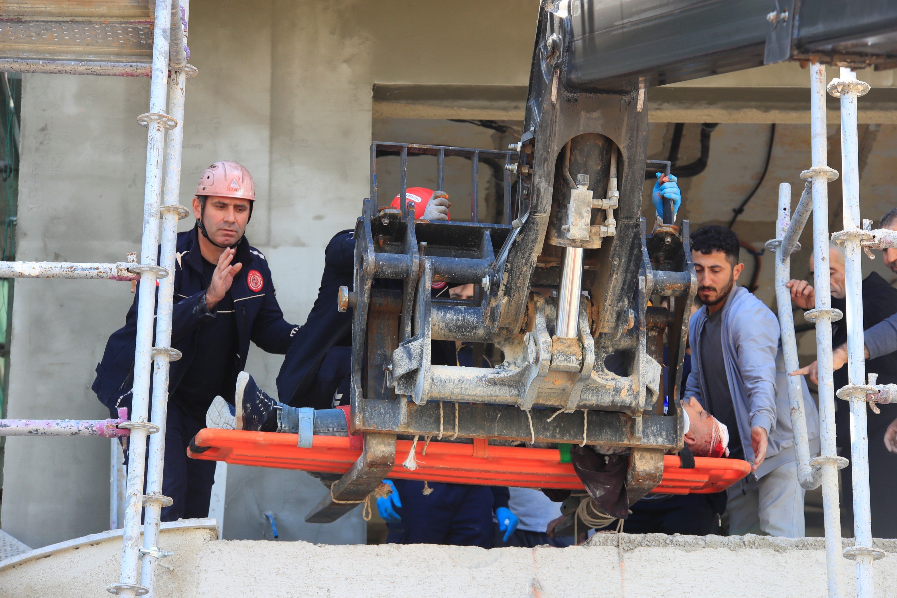 Kepez Insaat Iscisi Iskeleden Dustu1