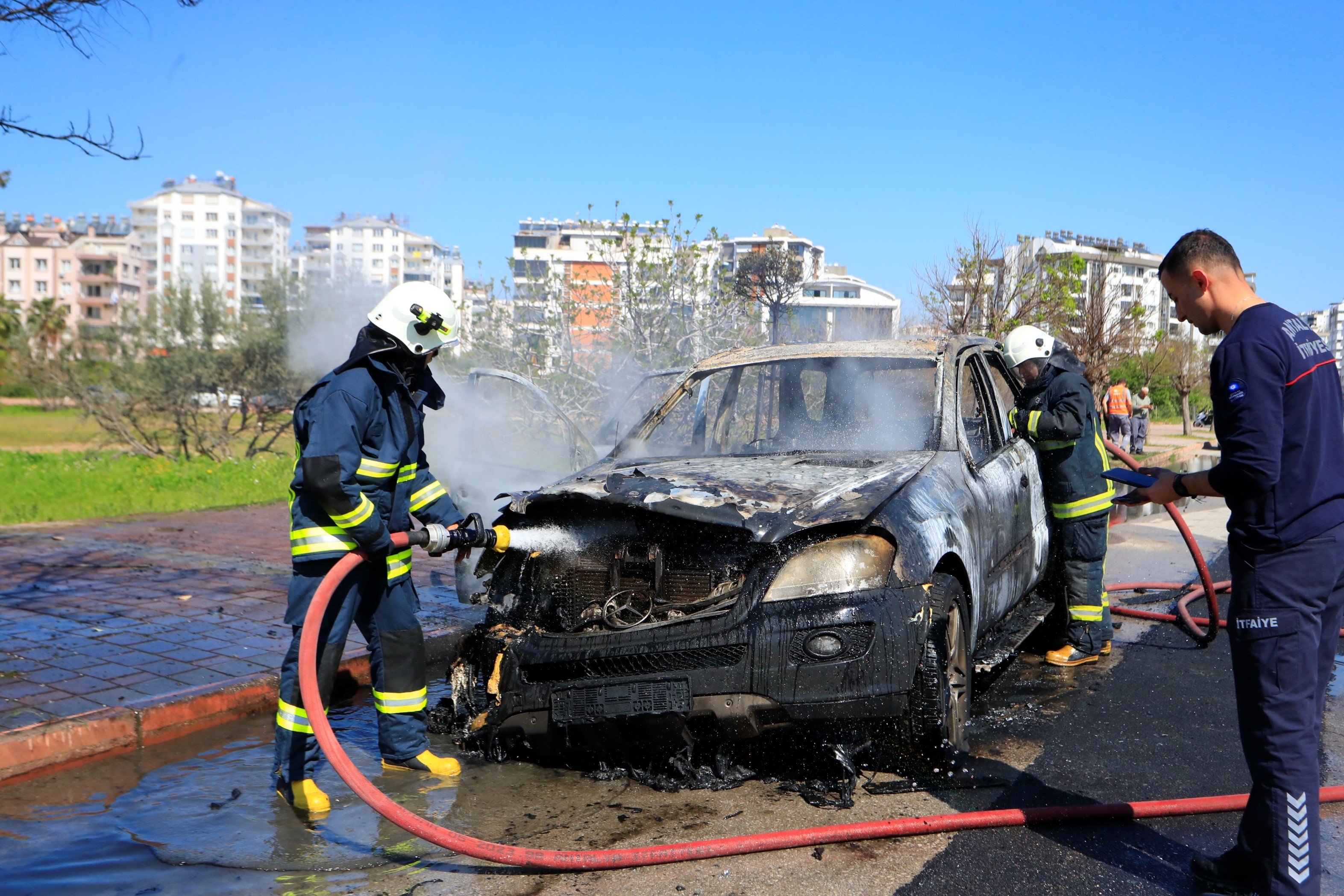 Konyaalti Arac Yangini1