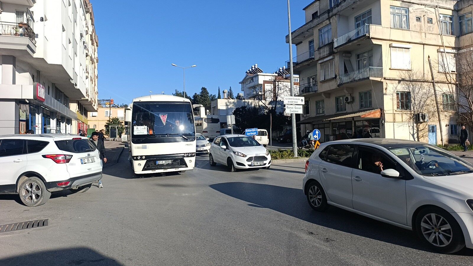 Manavgat Kaza Surucu Yaralandi13