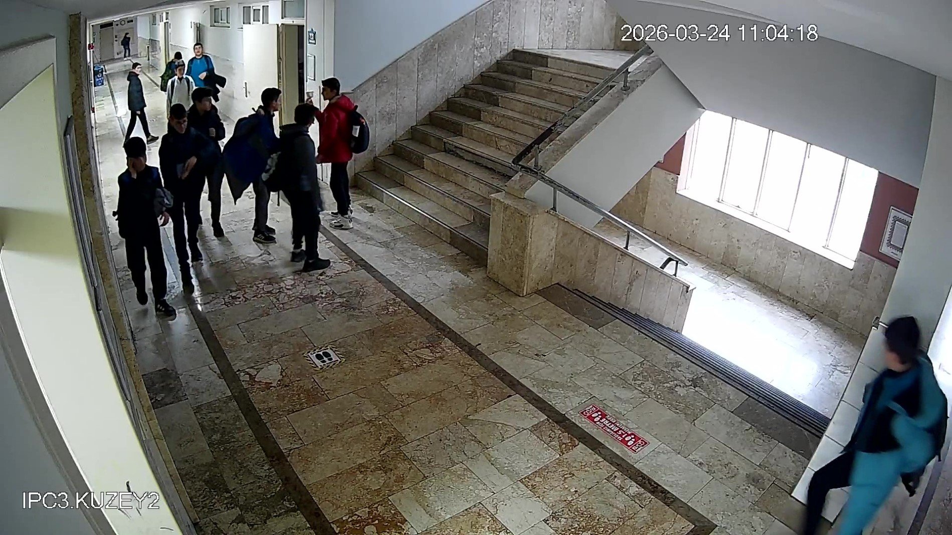 Okul Koridorunda Para Buldu6