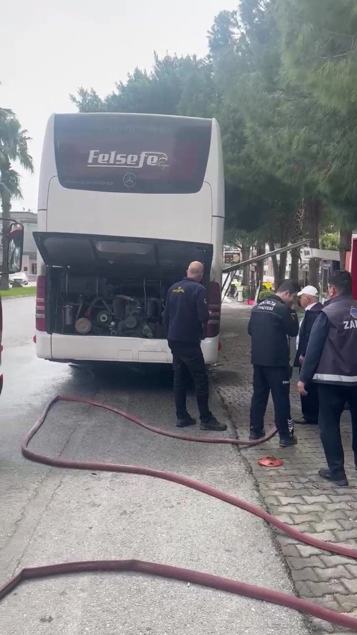 Park Halindeki Ototbuste Yangin1