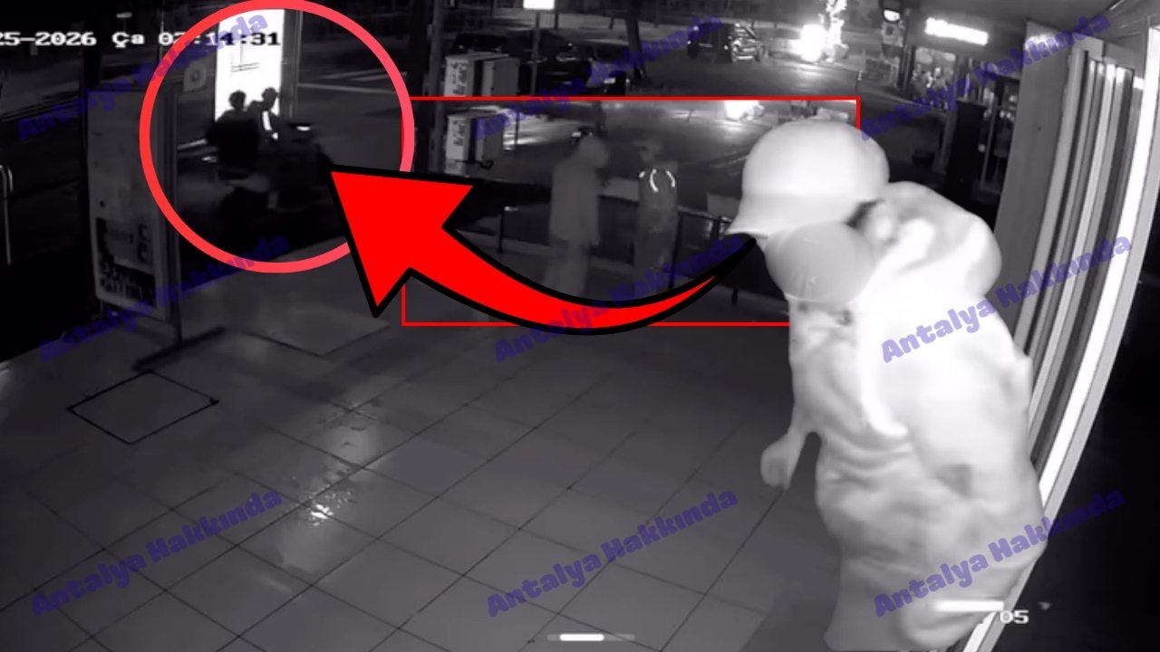 Antalya'da pes dedirten hırsızlık: Kapıyı açamayınca halıyı çaldılar!