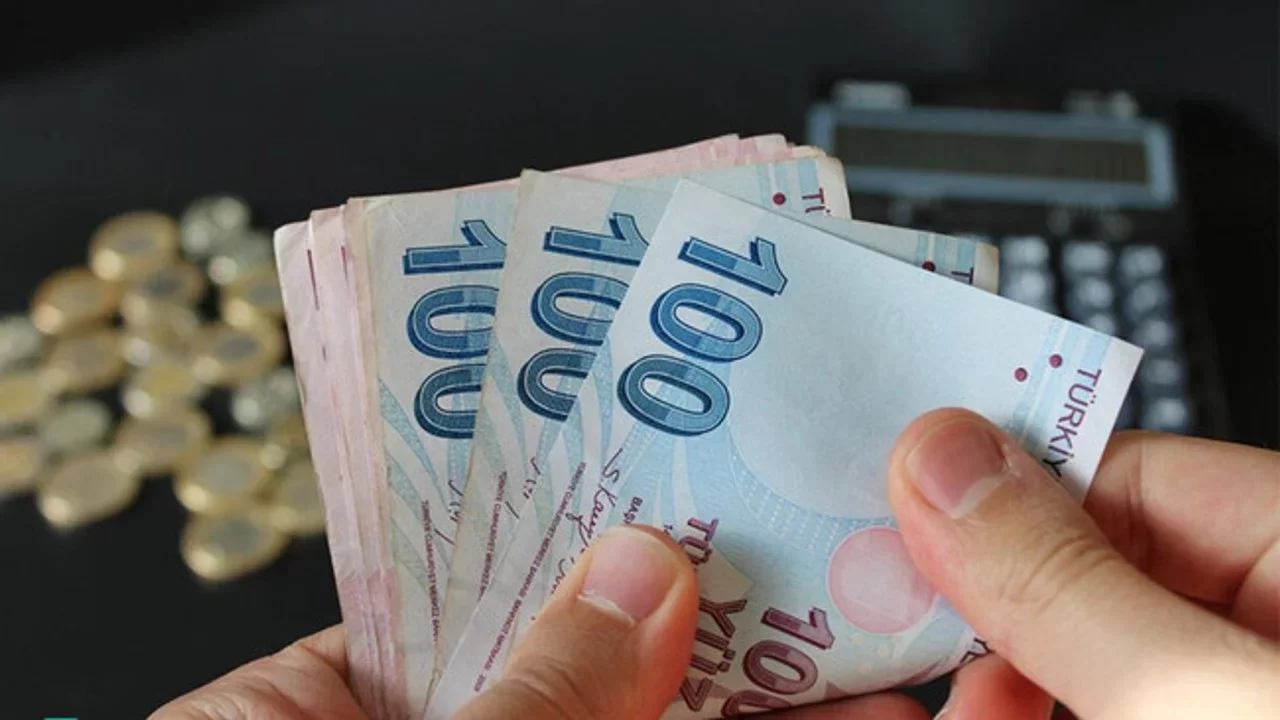 12 ay vadeli 100 bin TL ihtiyaç kredisi faiz oranı ve geri ödeme tablosu