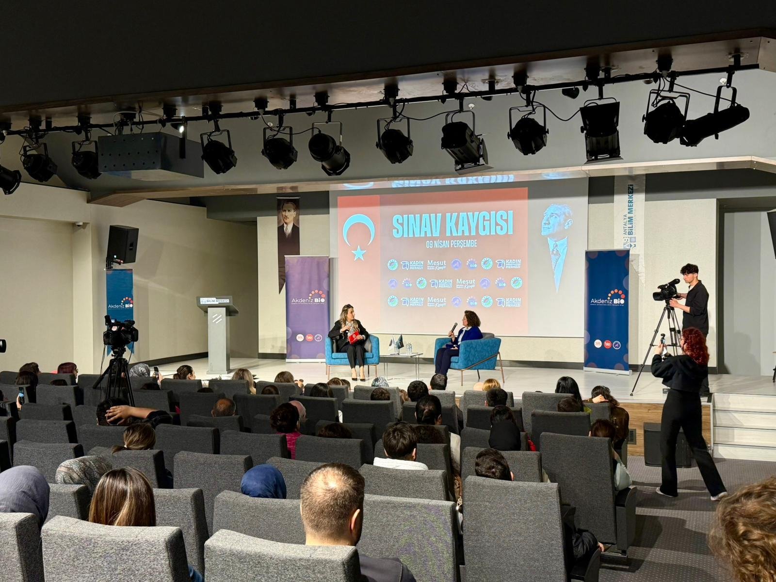 Antalya Bilim Merkezinde ‘ Sinav Kaygisi Konusuldu 2