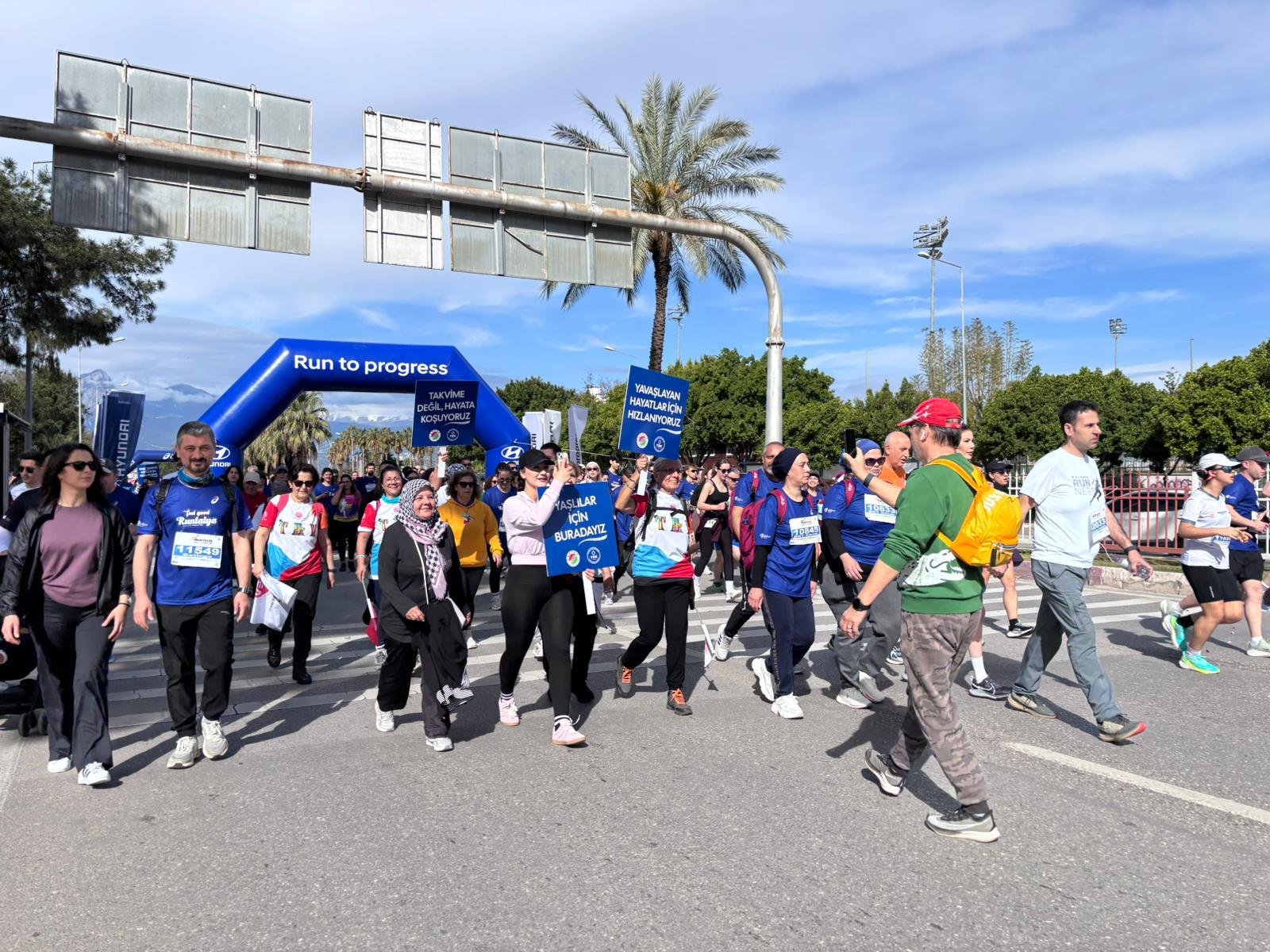 Kepez Gonulluleri Yasli Dostu Kepez Icin Kostu 3