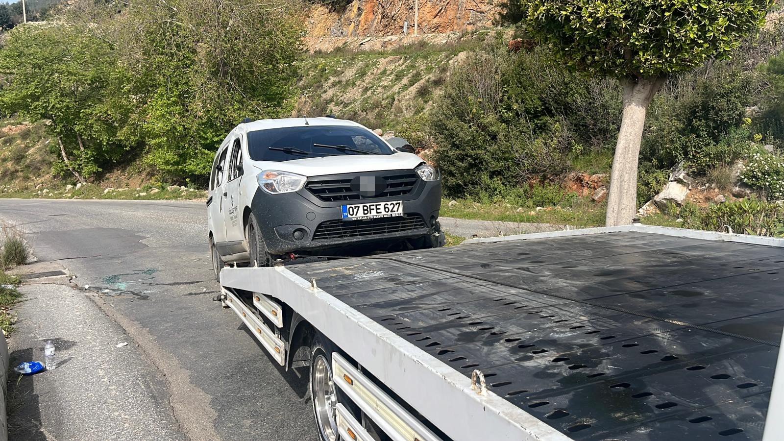 Alanya Ticari Arac Devrildi2