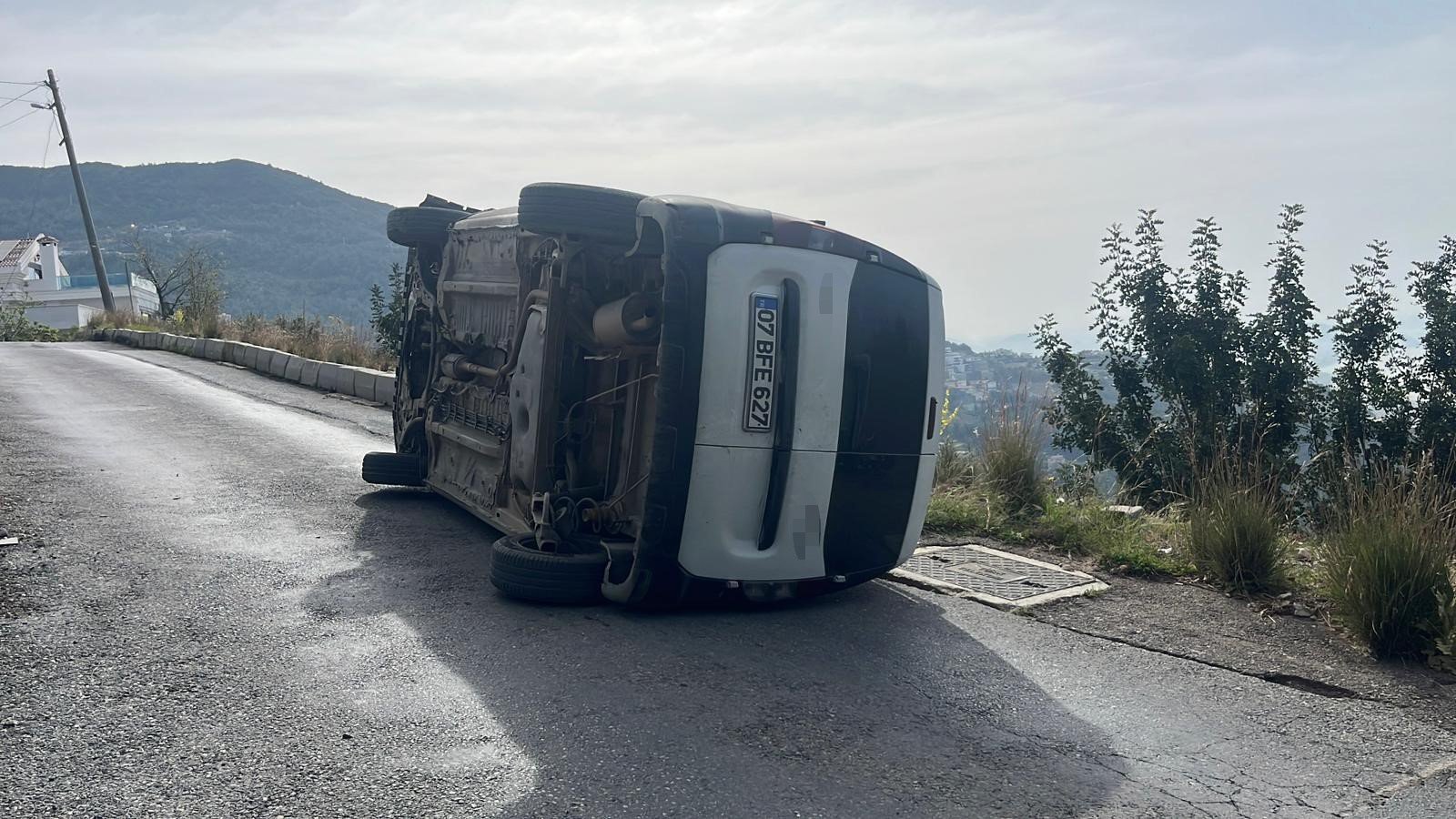 Alanya Ticari Arac Devrildi3