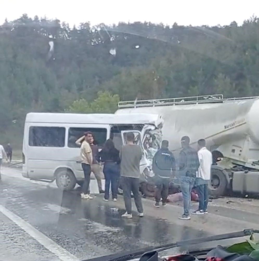 Antalya Kara Yolunda Feci Kaza