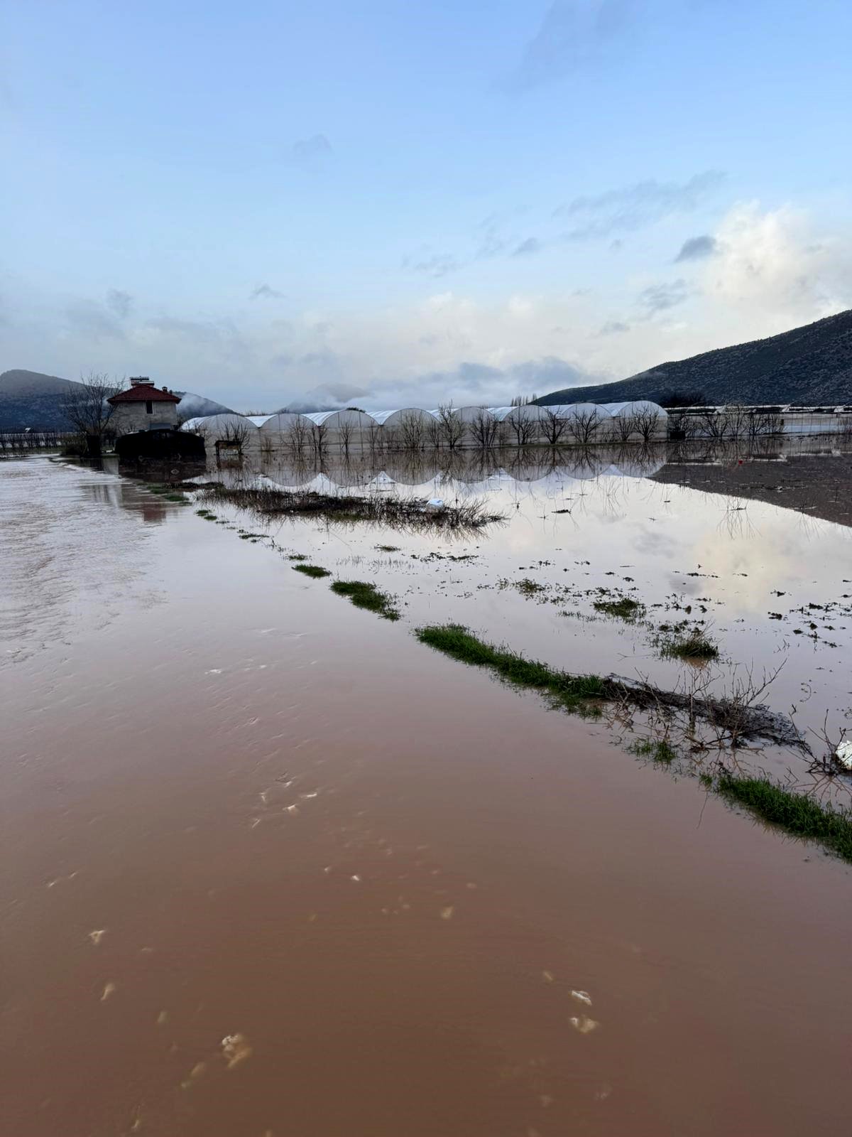 Antalya Saganak Elmali1