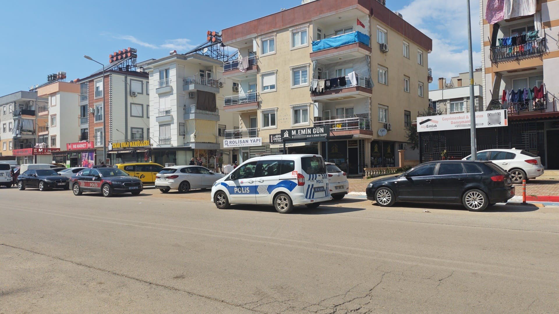 Antalya'da Akraba Görüşmesi Kanlı Bitt2