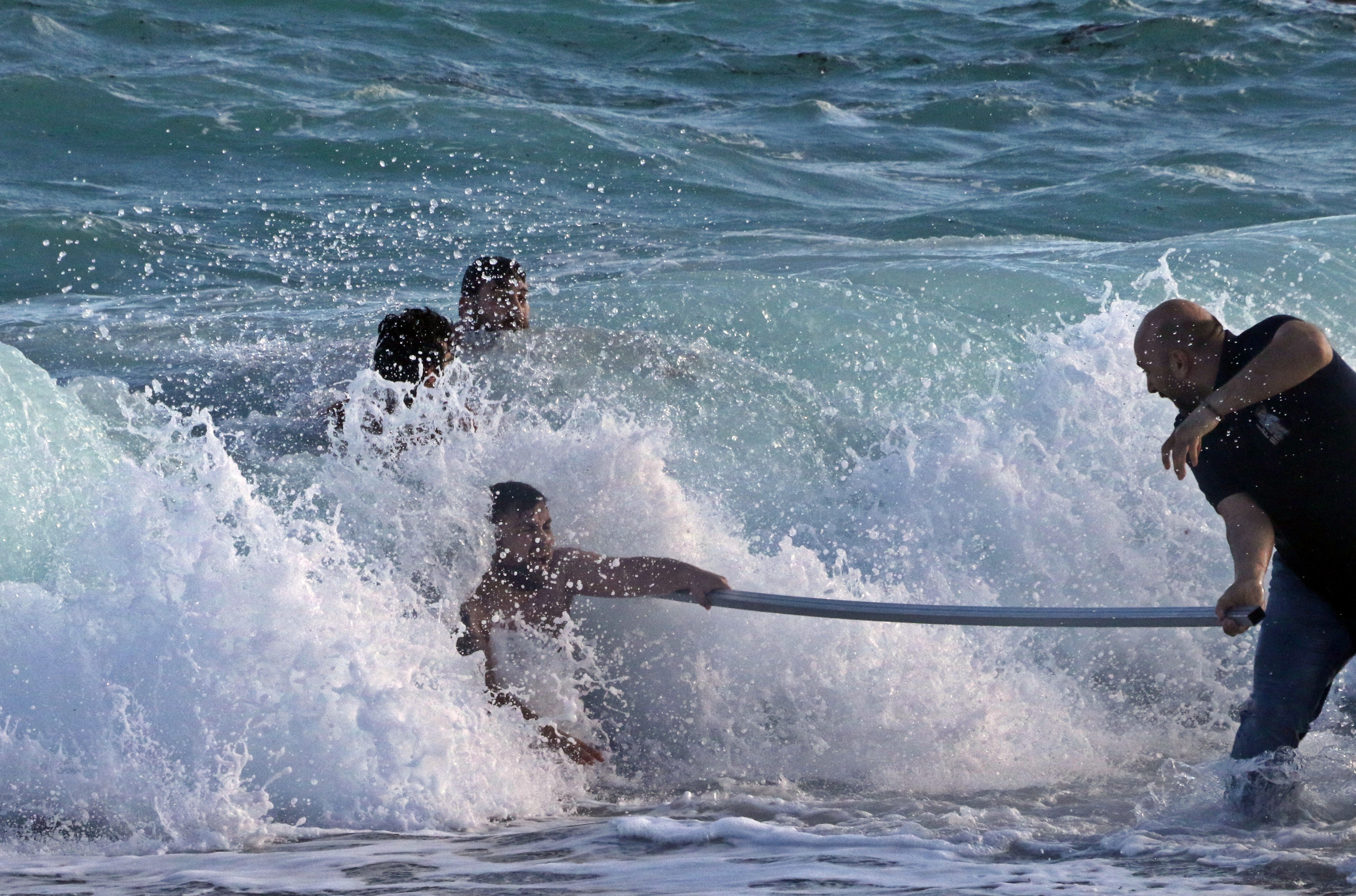 Antalyada Denizde Can Pazarı6