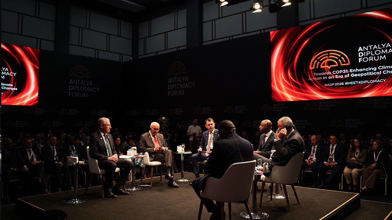 Bakan Kurum Cop Antalya Forum3