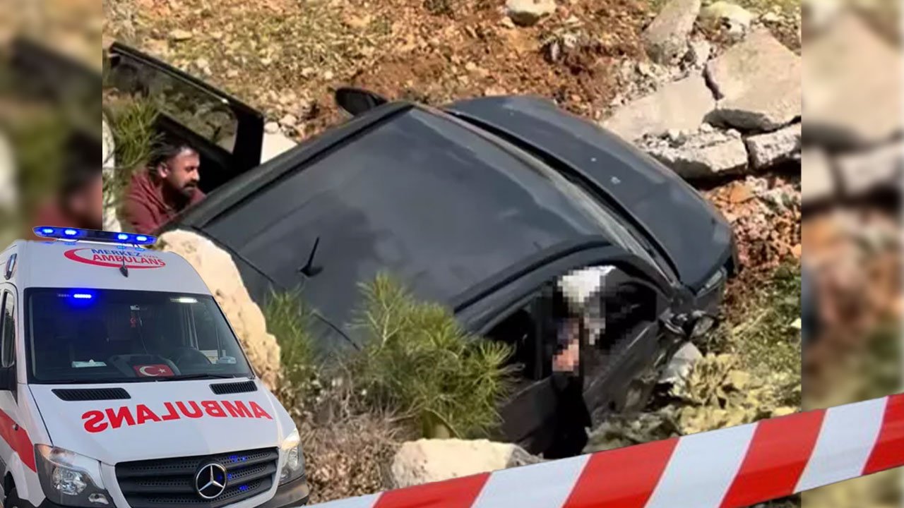 Antalya'da korkunç kaza: Şarampole uçan araçta can pazarı!