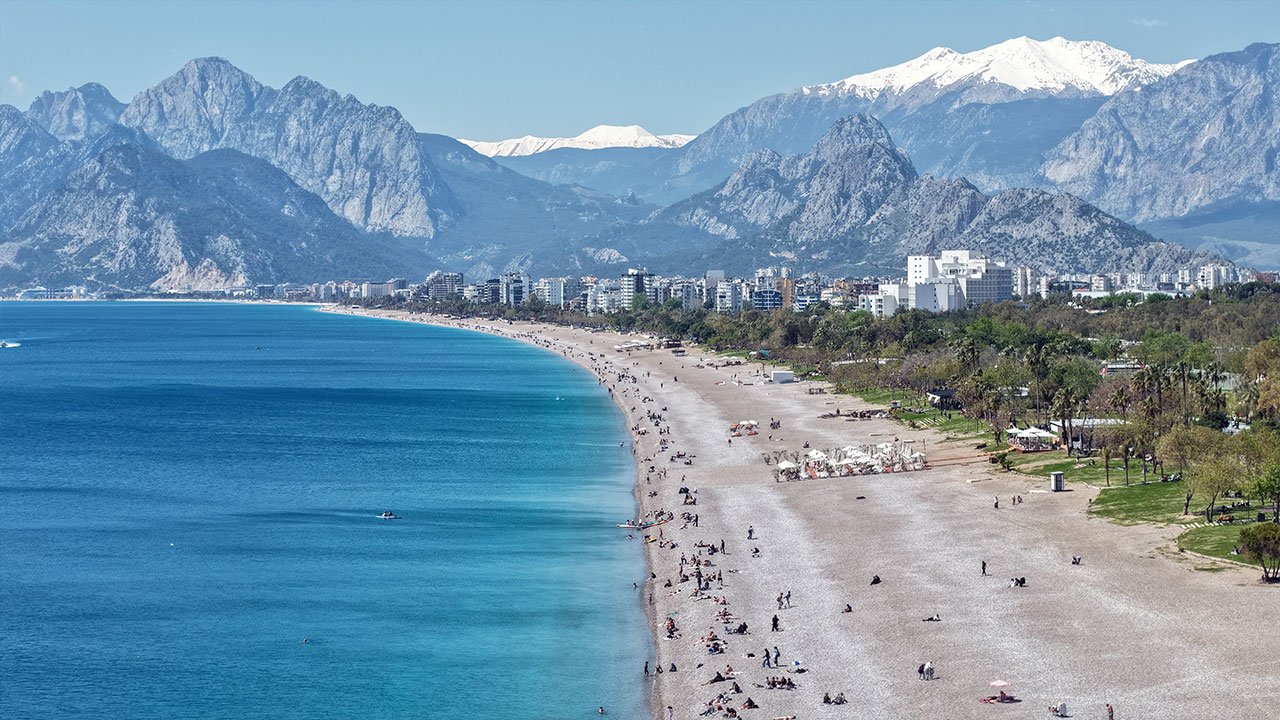 Konyaalti Sahili Yogunluk7