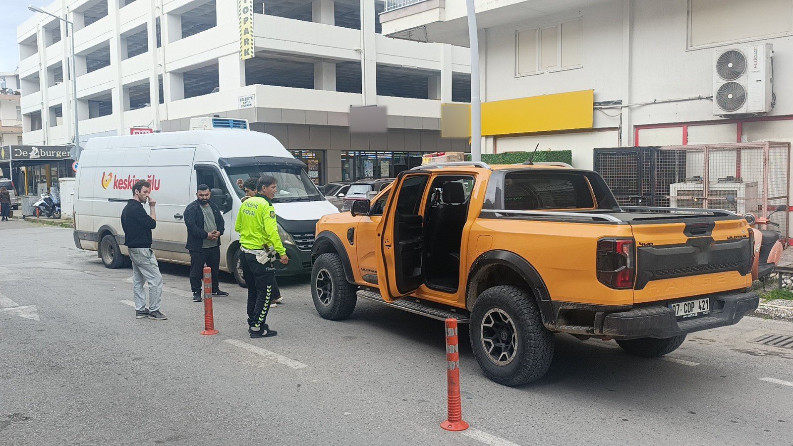 Manavgat Kaza Hatalı Parktan Ceza Yedi
