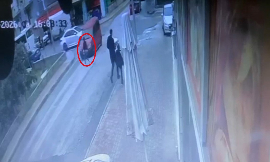 Manavgat Yaya Aracin Altinda Kaldi2