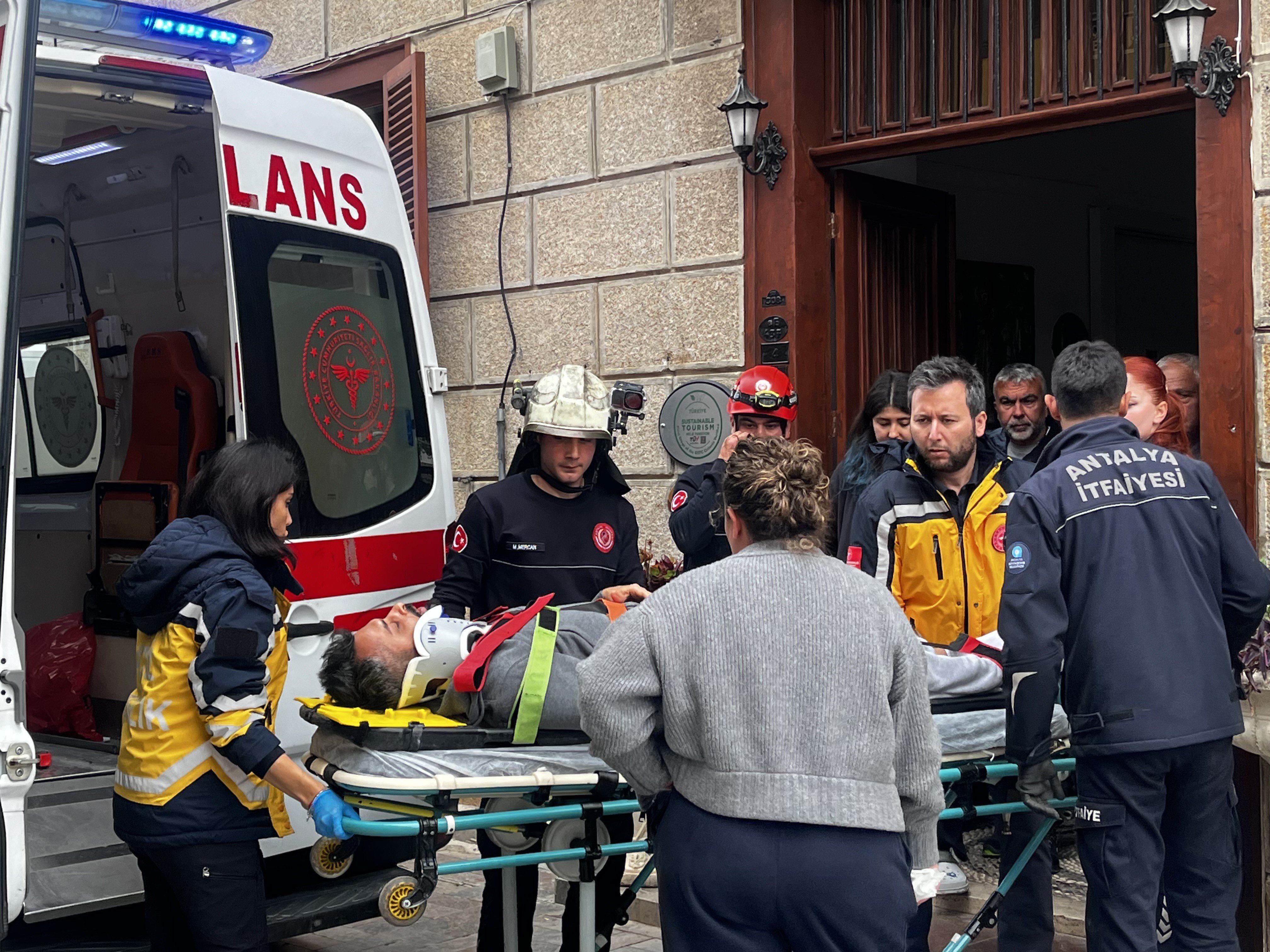 Muratpasa Antalya Depo Yuksekten Dustu1