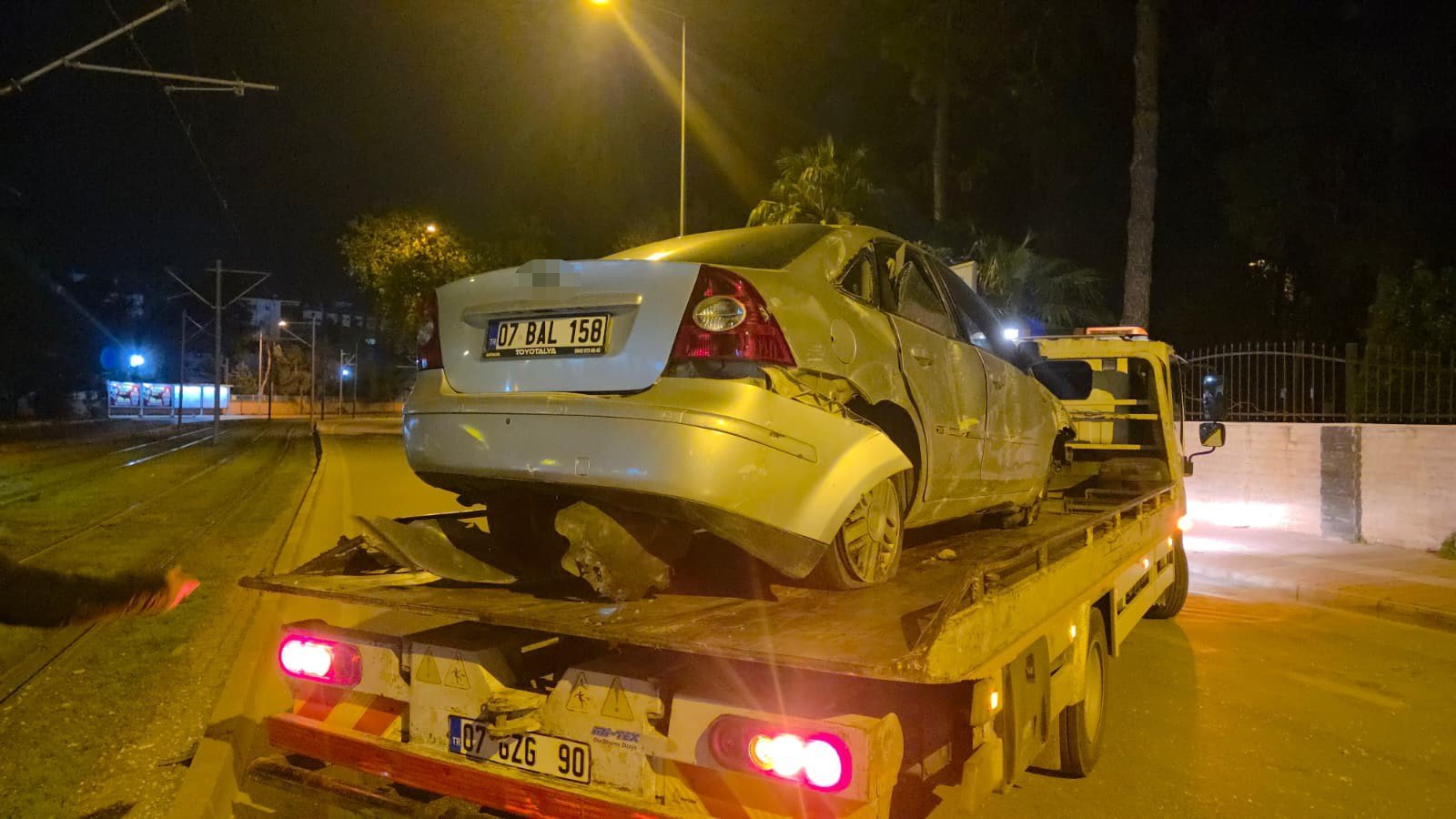 Muratpasa Antalya Tramvay Yolu Kaza3