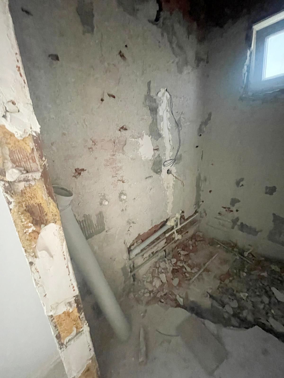 T A D I L A T I C I N 700 B I N L I R A A L D I I S I2