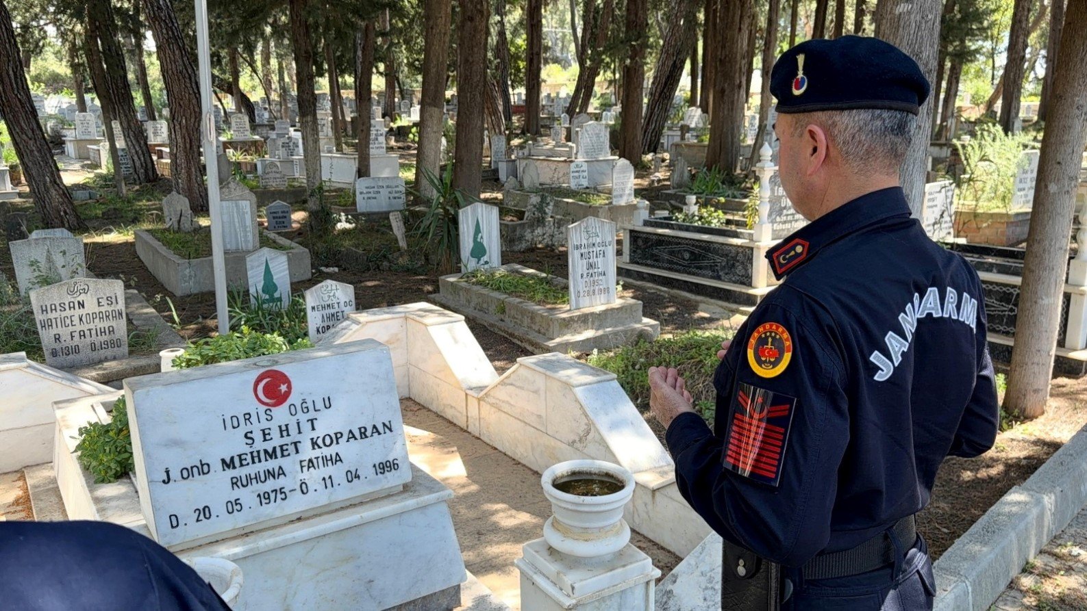 Uzman Çavuş, Şehit Arkadaşının Annesini Ziyaret Etti2