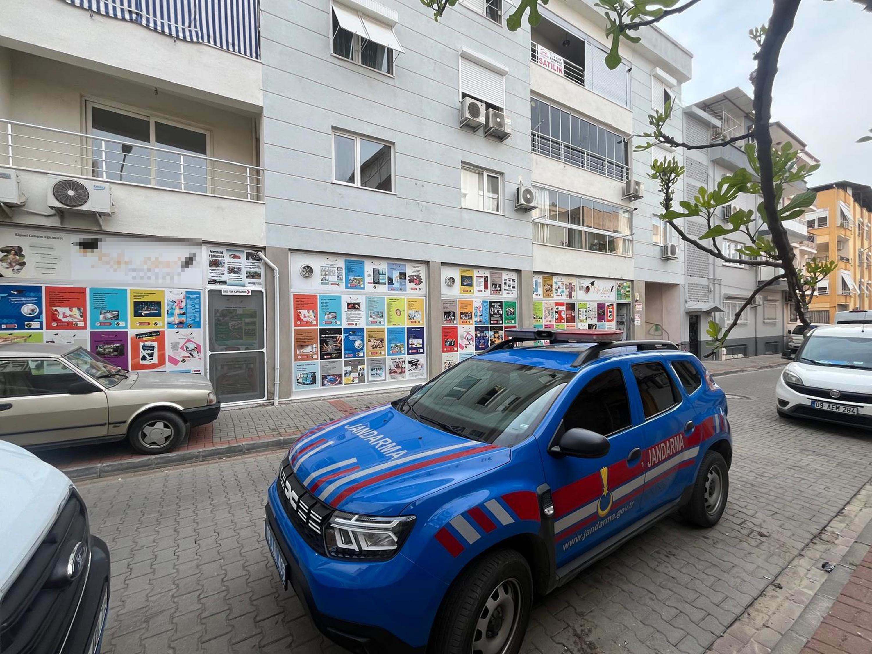 A Y D I N M E R K E Z L I 10 I L D E S A H T E S E R T I F I K A 1265306 376644