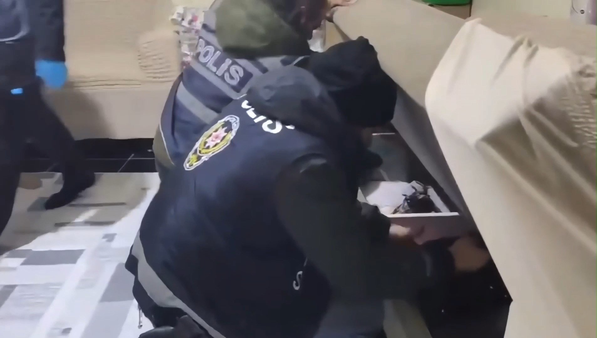 D I Y A R B A K I R M E R K E Z L I 4 I L D E D O L A N D I R I C I L A 1259320 374747