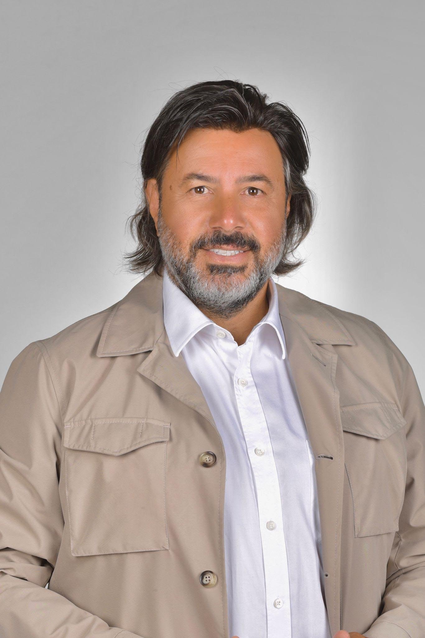 T U R K I Y E S I Z B I R T U R I Z M S E Z O N U A K D E N I Z D 1238869 368511