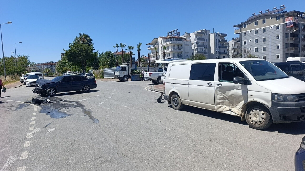 Antalya Hiz Kaza Yaptirdi2