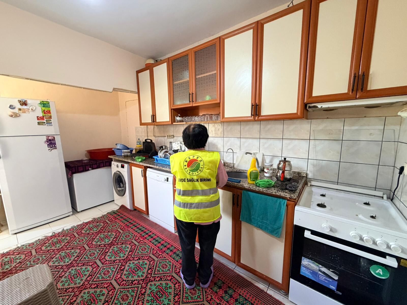 Kepez Belediyesinden Anlamli Hizmet; Sehit Ve Gazi Evlerinde Bayram Temizligi 4