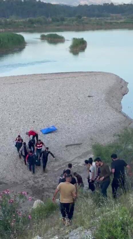 Aksu Cayi Akintiya Kapilan Gencin Cansiz Bedeni Bulundu2