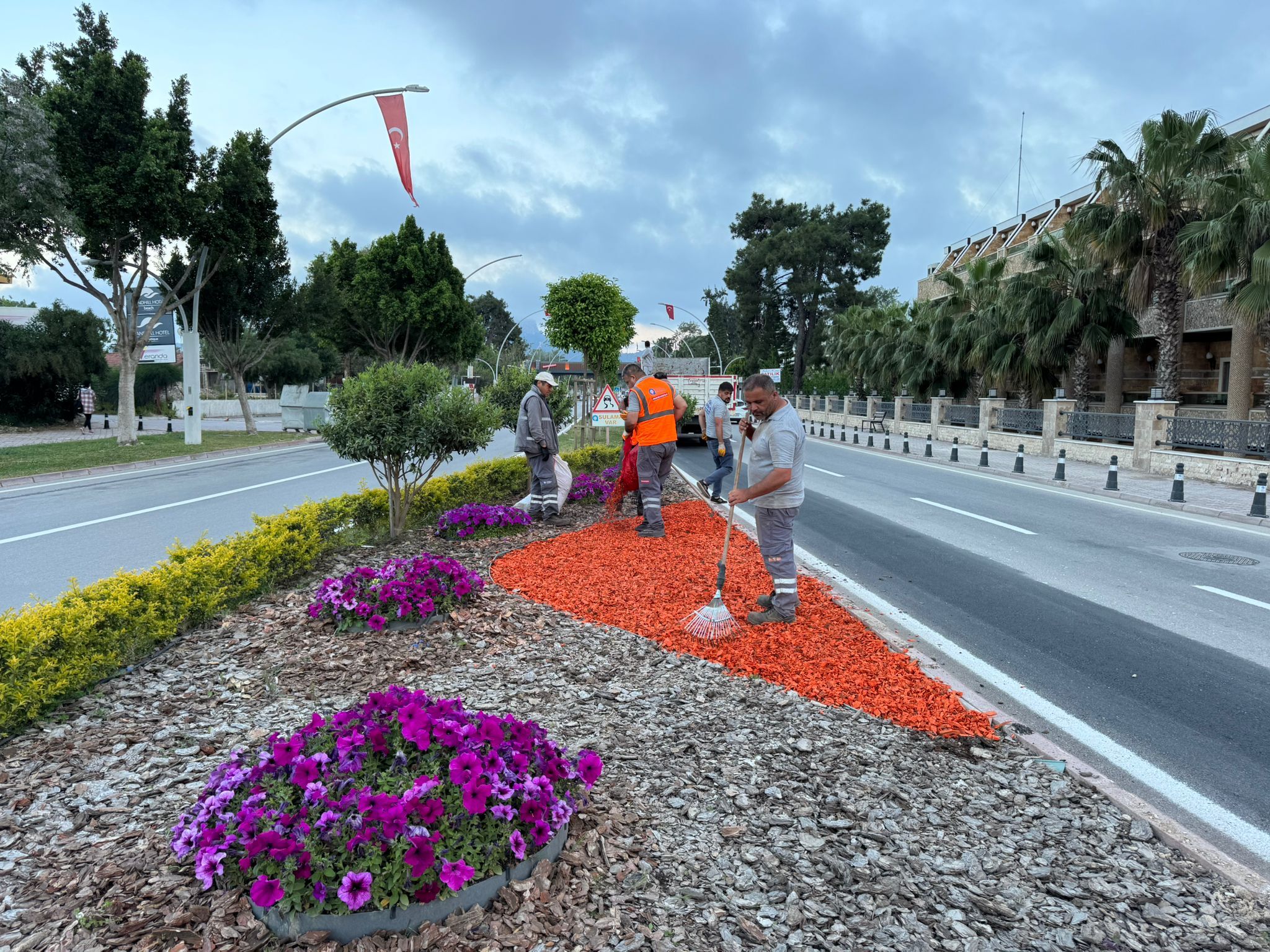 Antalya Büyükşehir’den Kemer’e Çevre Dostu Dokunuş (1)