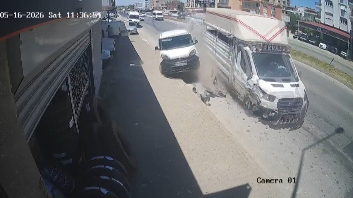 Kamyonet Lastigi Patladi Antalya Serik2
