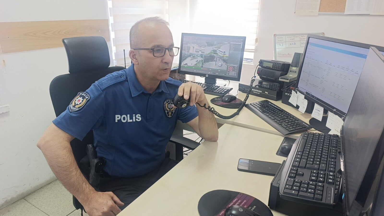 Polis Memuru Duygusal Veda4