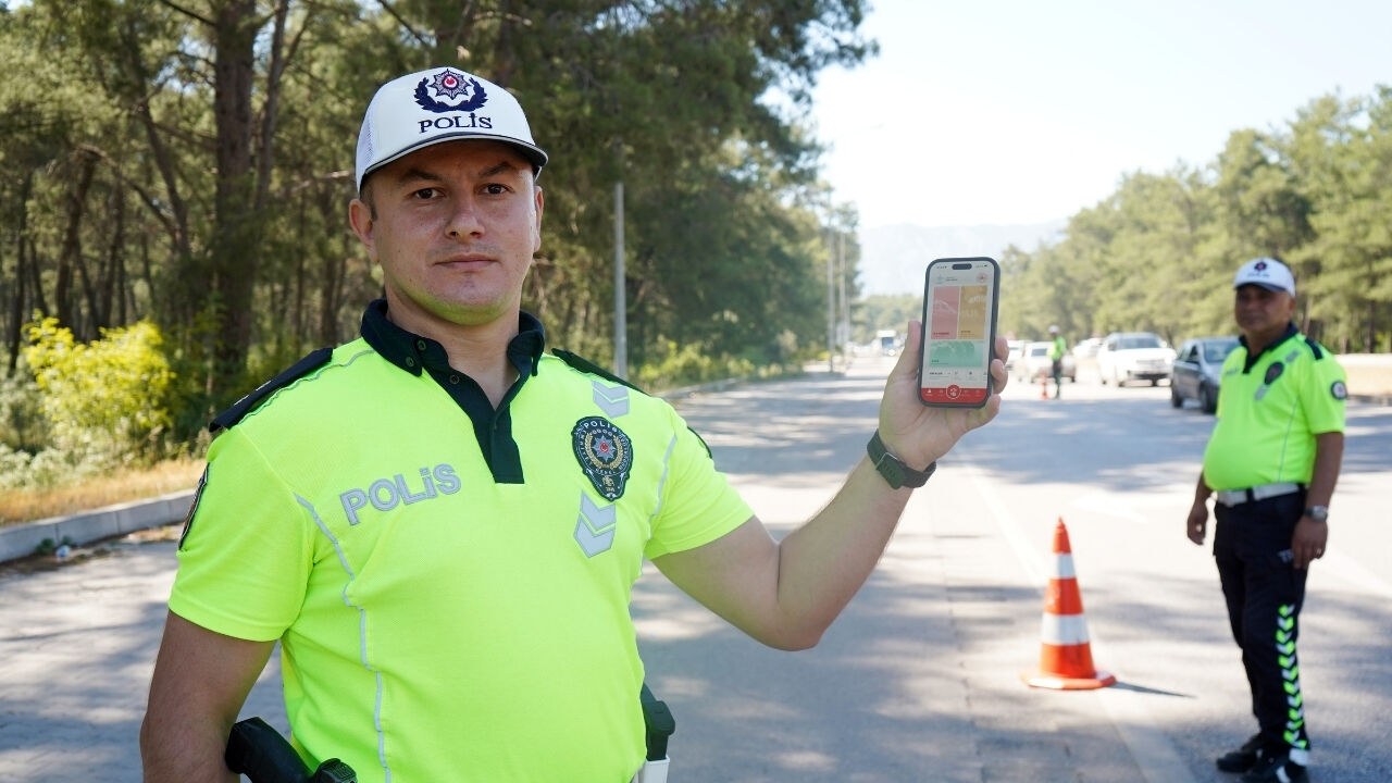 Antalya'da Sürücülere Yeni Nesil Ihbar Sistemi Tanıtıldı Hayat 112 Acil Devrede 1