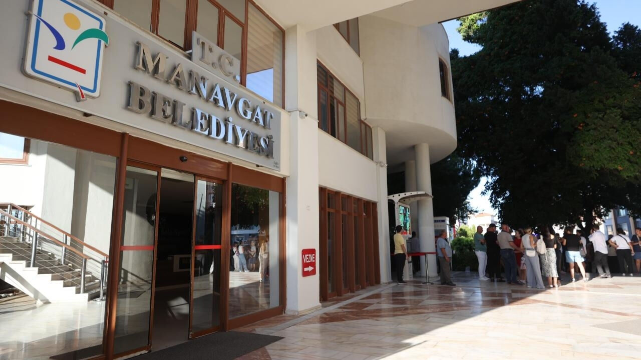 Manavgat Belediye Binası