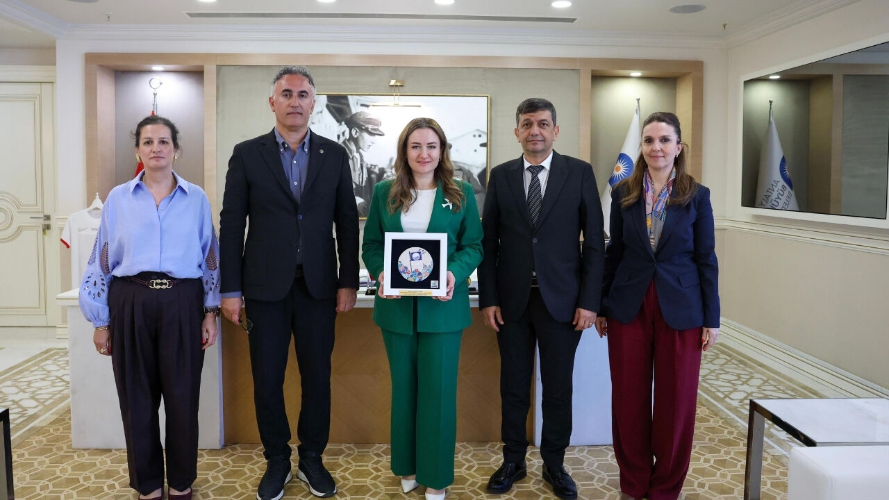 Antalya Büyükşehir Belediyesi 32'Nci Çevre Ödülünü Kazandı